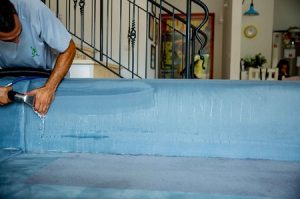 ניקיון בקיטור של ספות