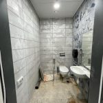 אמבטיה מלוכלכת לאחר שיפוצים