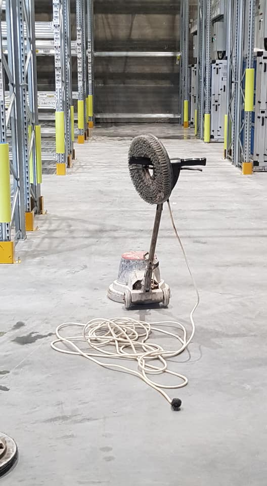 ניקיון מפעלים והציוד הדרוש